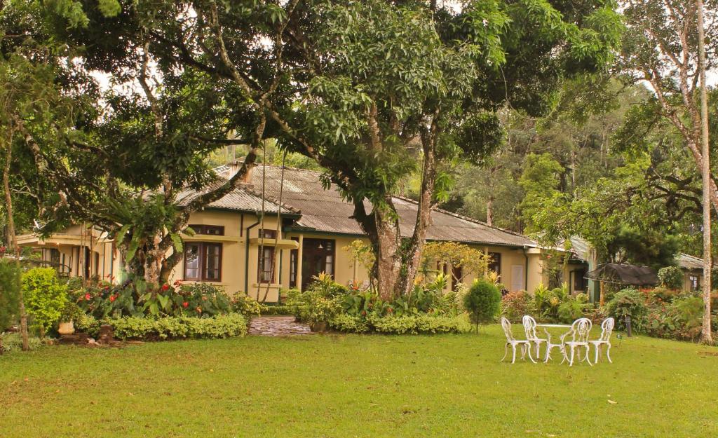 Ancoombra Tea Estate Bungalow