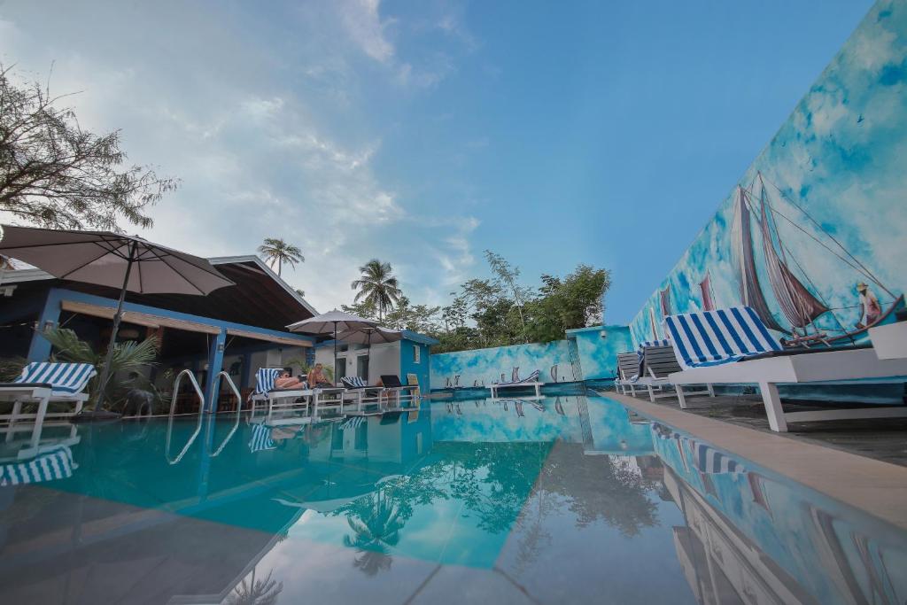 Blue Elephant Tourist Hotel