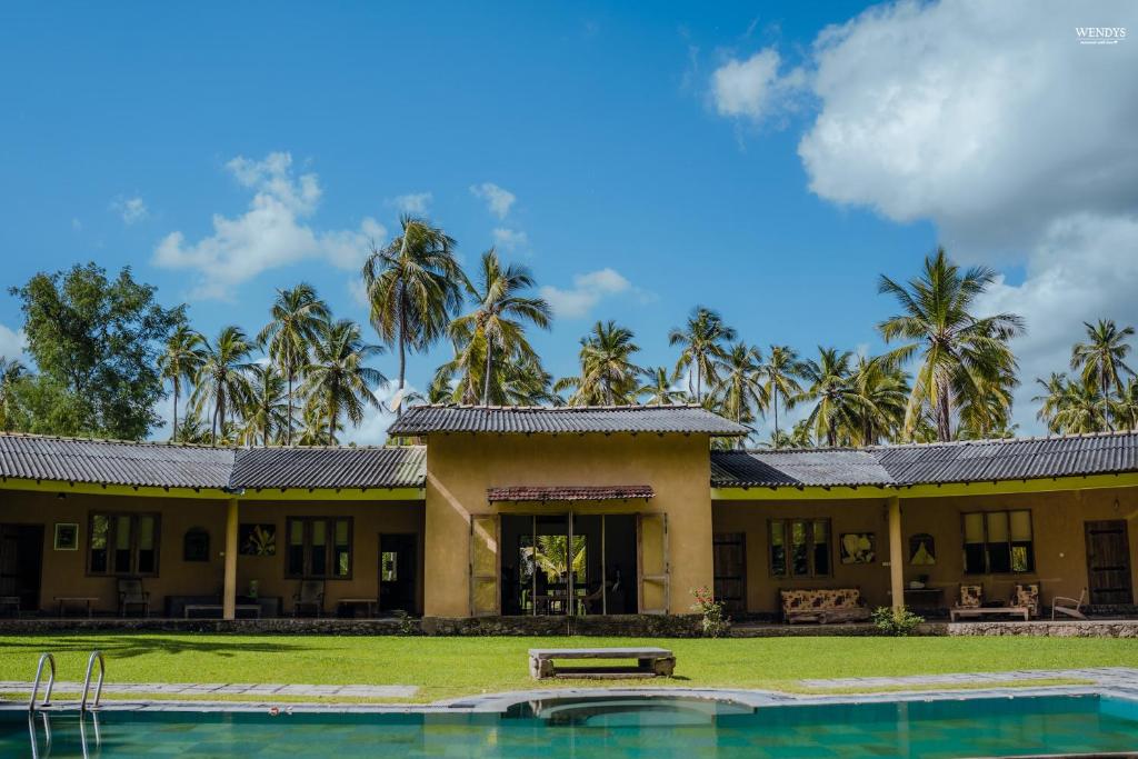 Kurunegala Hotels